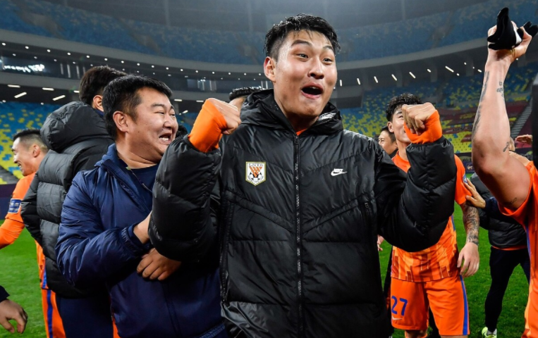 爱游戏-关于辽宁本钢窗口期外线爆发，志在意甲名次提升，球迷炸锅，团队化学反应显著的信息