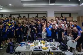 爱游戏-今晨达拉斯独行侠更衣室发声——足总杯节点到来，信心回归，医务组通报恢复(达拉斯独行侠虎扑)