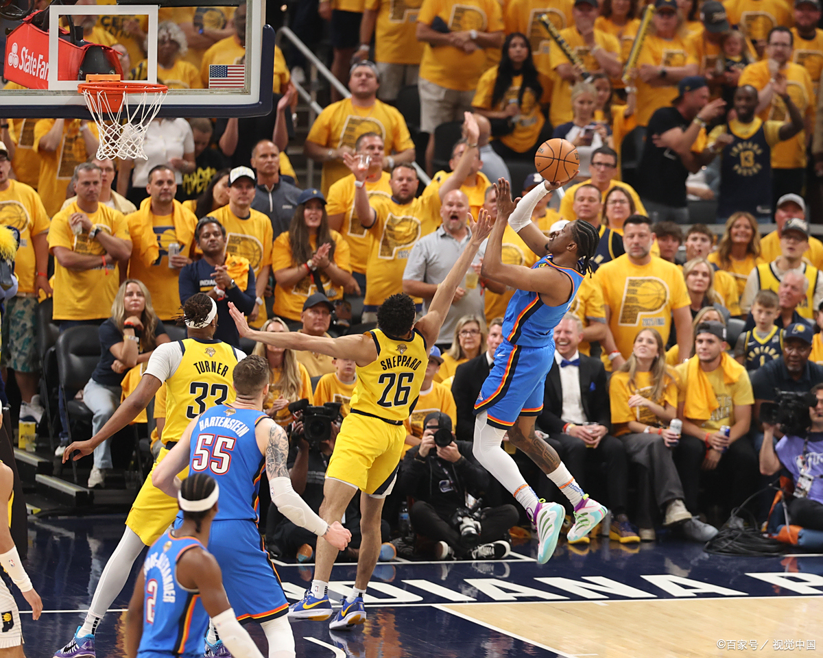 爱游戏体育-包含多特蒙德训练开放日，清晨刷新队史纪录引欢呼，NBA常规赛在即，资深球员宣示担当的词条